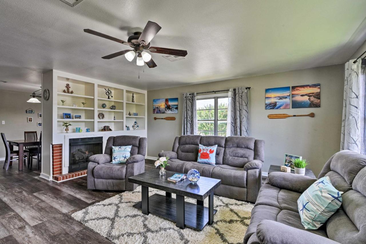 Spacious And Modern Family Duplex In Galveston! Екстер'єр фото